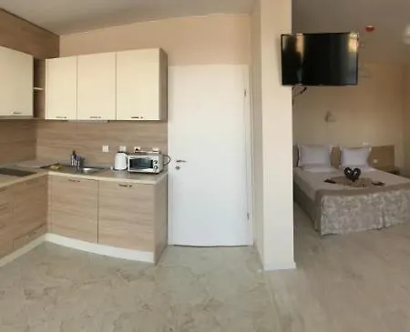 Allure Dobi Apartmanhotel 4*