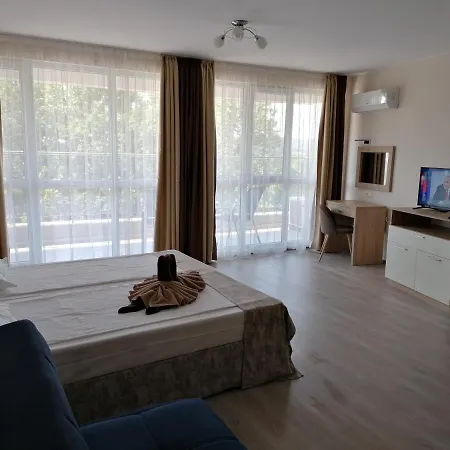 Allure Dobi Апартхотел