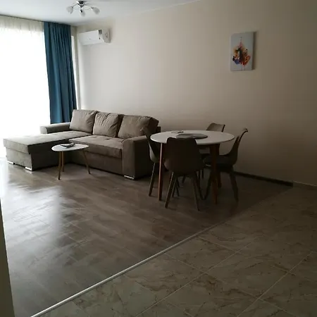 Allure Dobi Apartmanhotel 4*