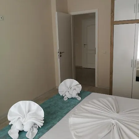 Allure Dobi Aparthotel 4*