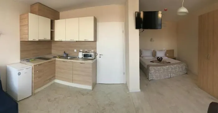 Allure Dobi Aparthotel 4*